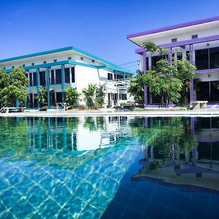 Menam Resort Nakhon Pathom Eksteriør billede