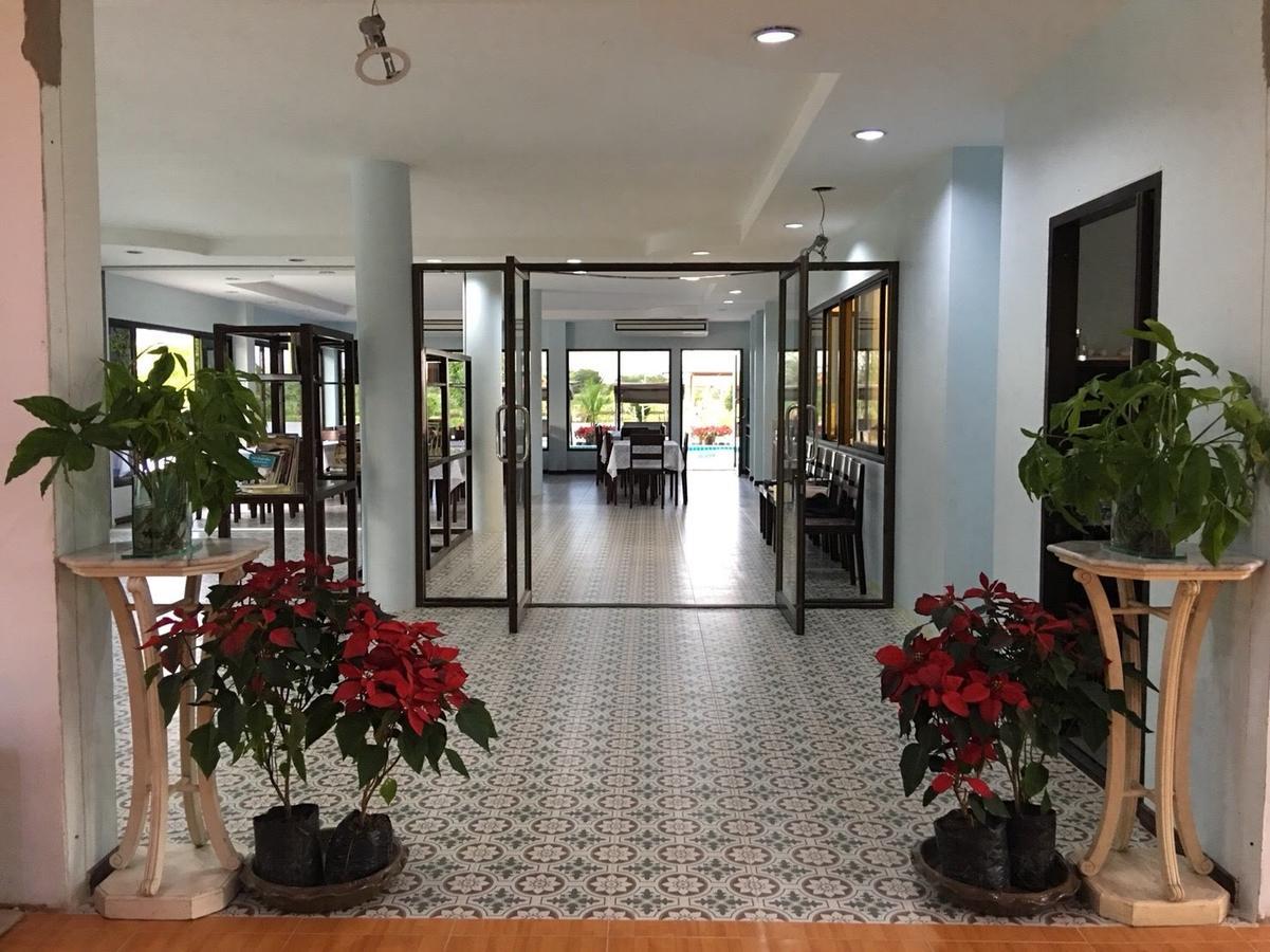 Menam Resort Nakhon Pathom Eksteriør billede
